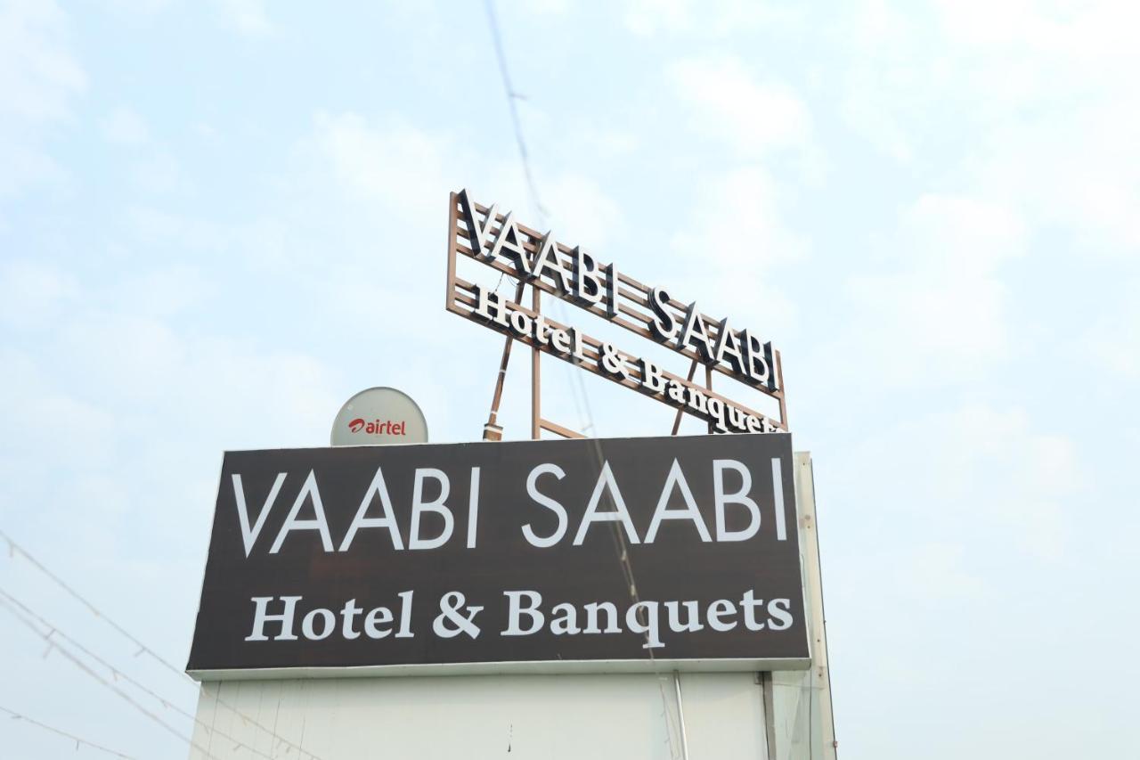 Vaabi Saabi Hotel Gurgaon Exterior foto