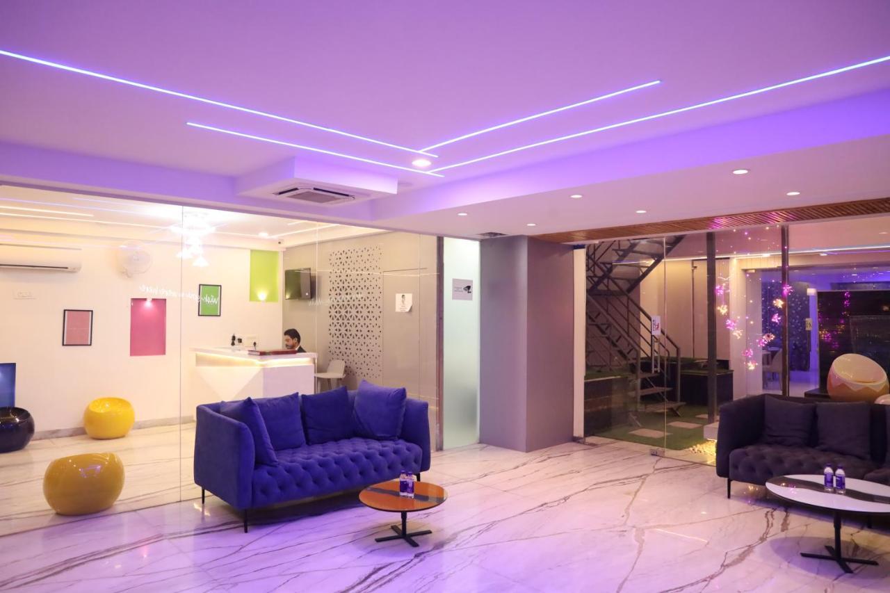 Vaabi Saabi Hotel Gurgaon Exterior foto